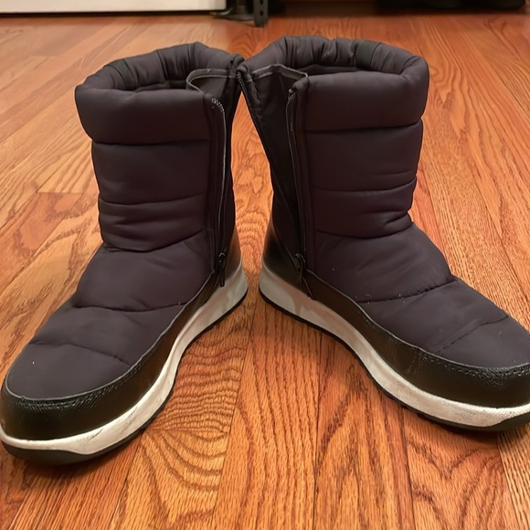 ❄️ Winter Boots 🥶 - Picture 2 of 9